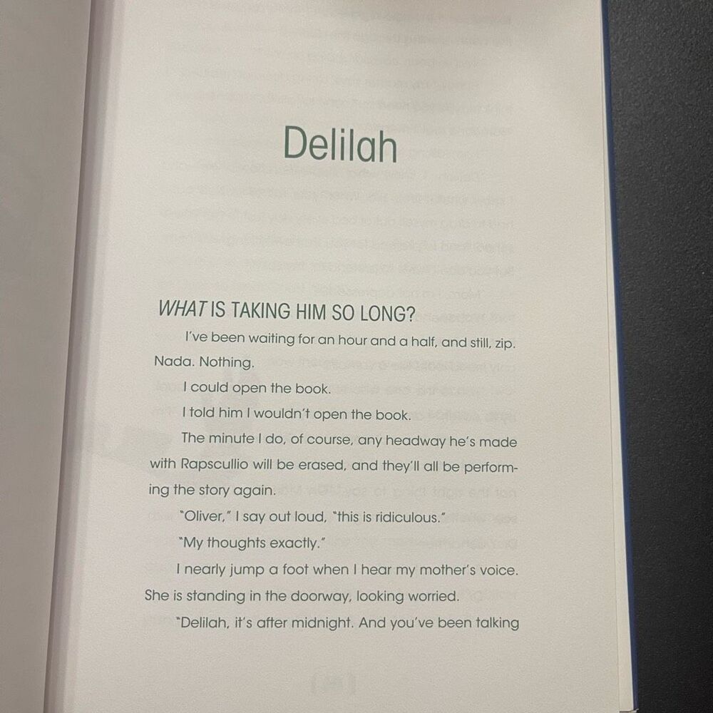 Between the Lines by Jodi Picoult and Samantha Van Leer - Picture 7 of 8